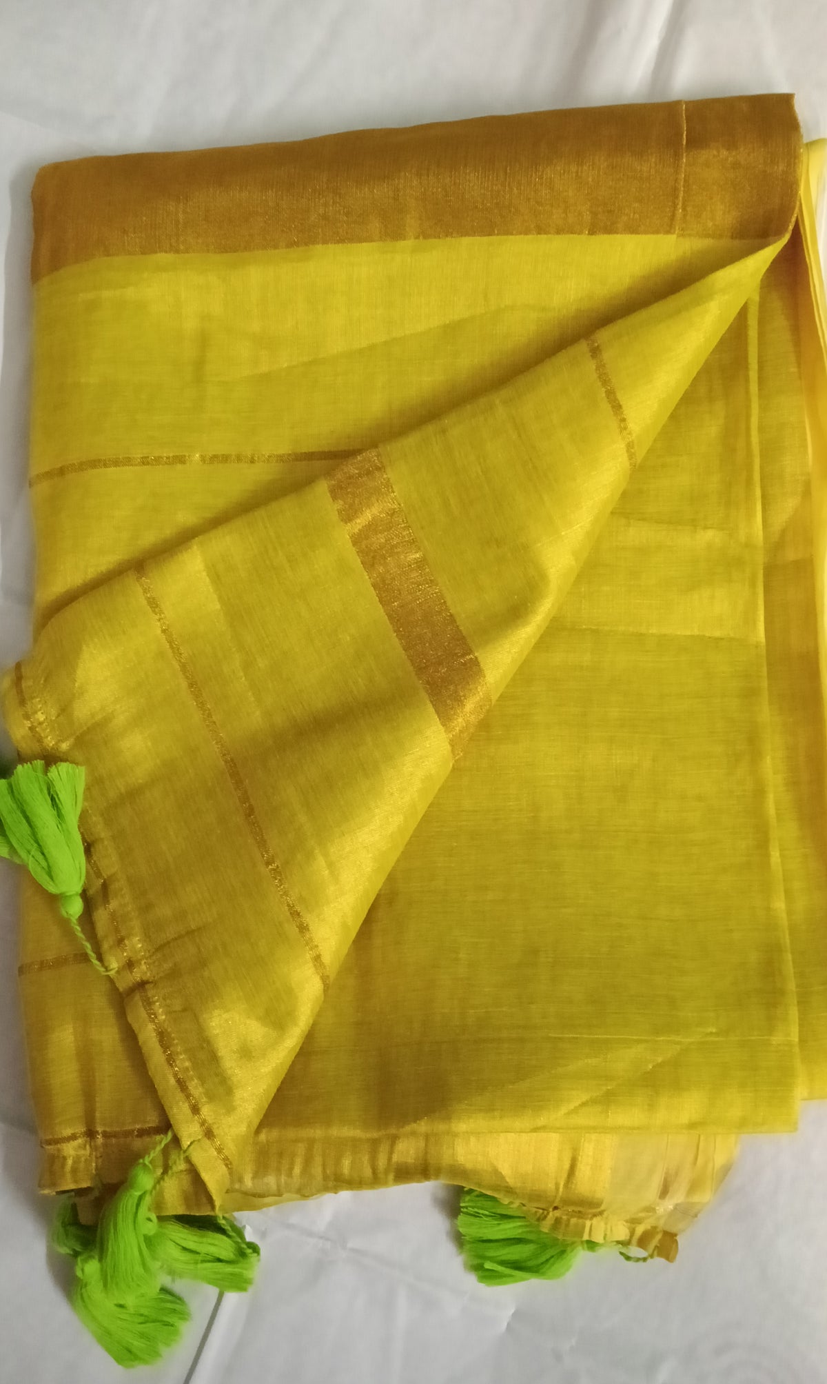Brunelle Onam Collection  120 Count Premium Mul Cotton Saree - Golden Elegance