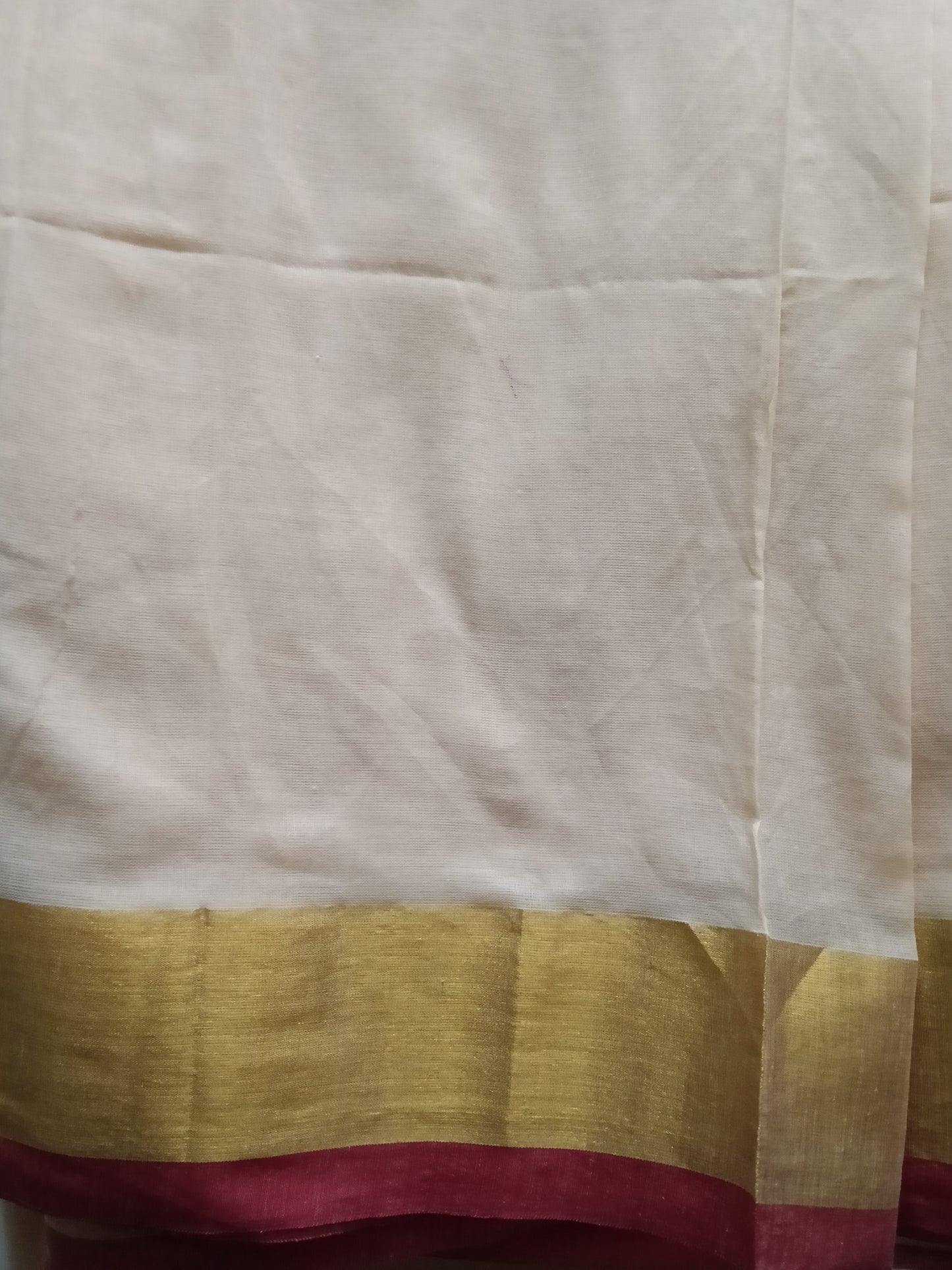 Brunelle Premium Mul Cotton Saree with Gold Zari Checks Border | Handloom Inspired |beige with gold/red border )