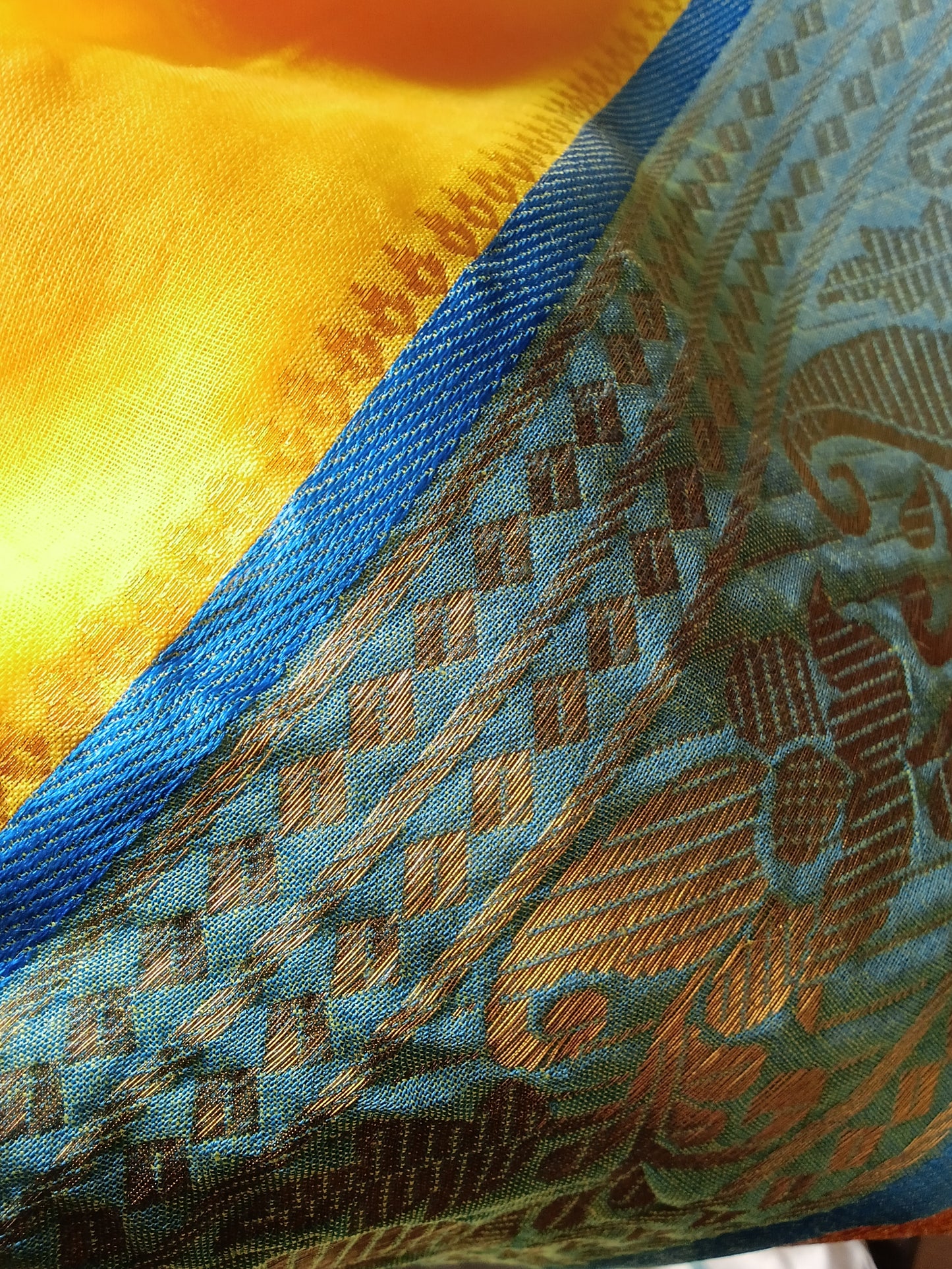 Brunelle Onam Collection  120 Count Premium Mul Cotton Saree - Yellow Elegance